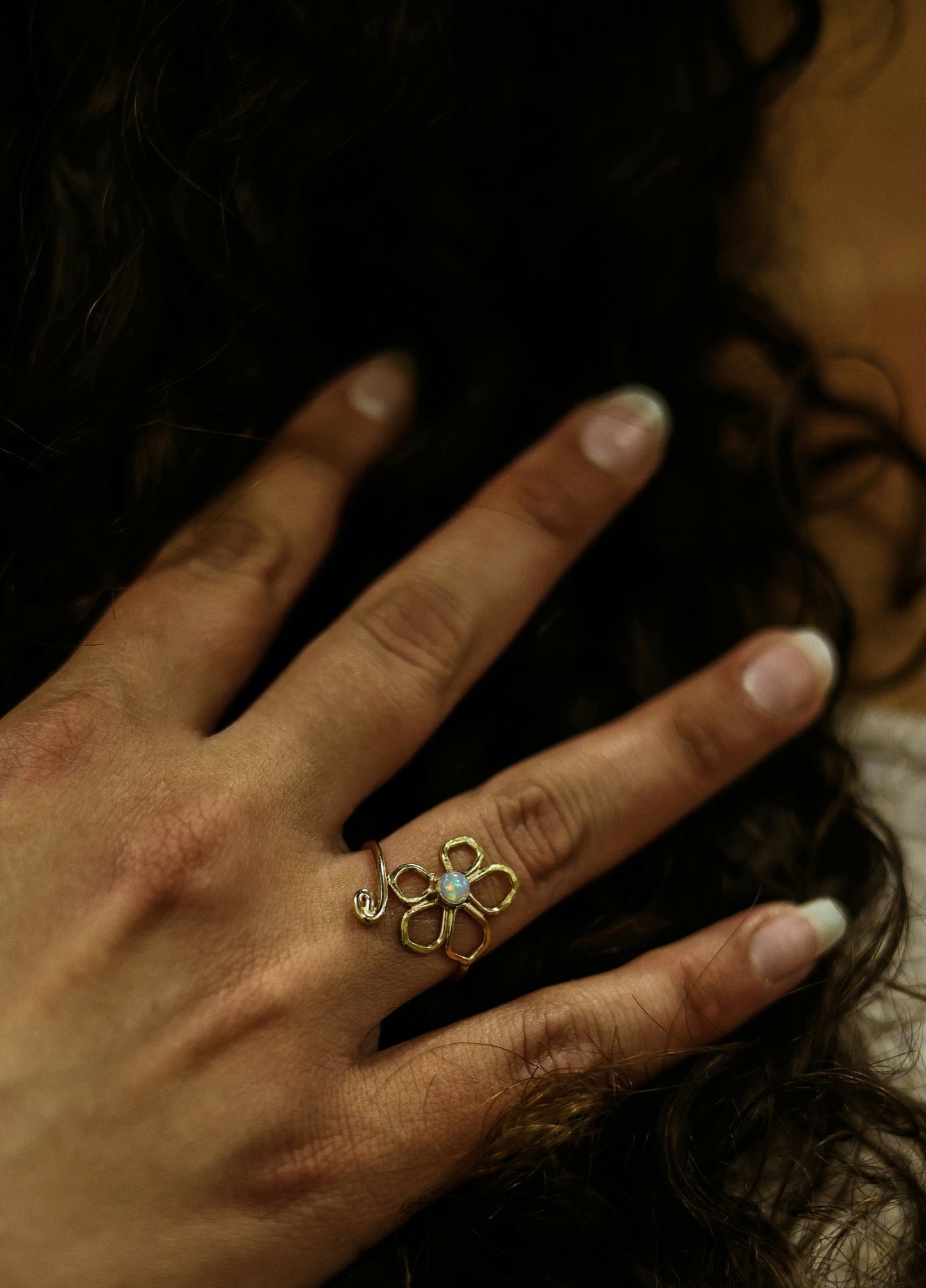 Naupaka Edelstein-Blumen-Bypass-Ring