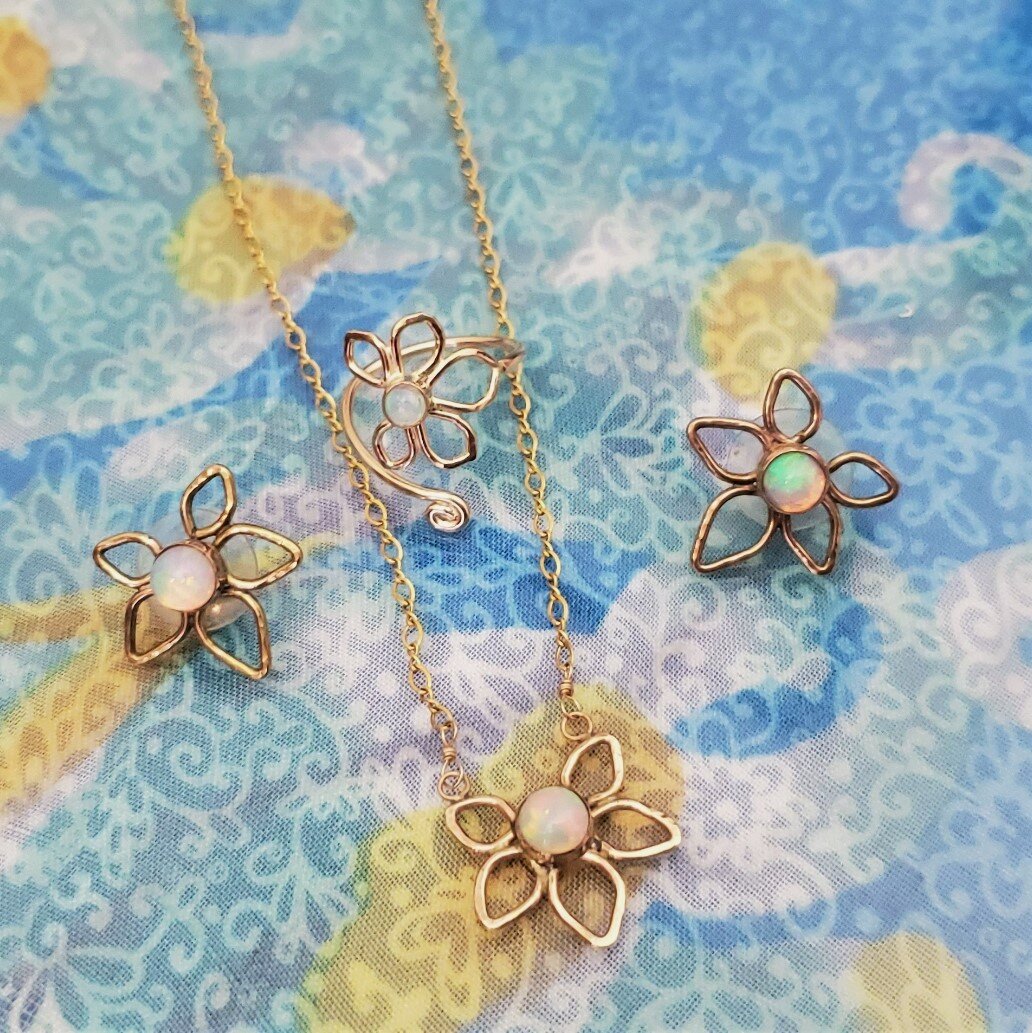 Naupaka Gemstone Necklace