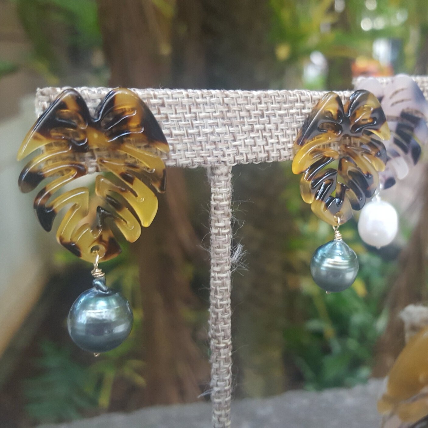Monstera Drop Earrings