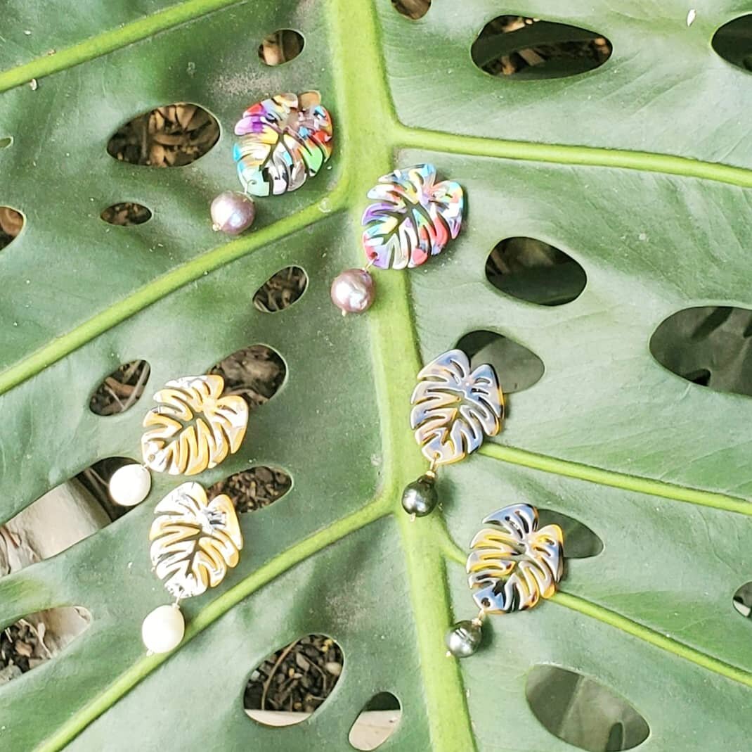 Monstera Drop Earrings