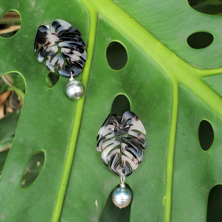 Monstera Drop Earrings
